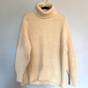 H&M White Oversized Turtleneck Sweater